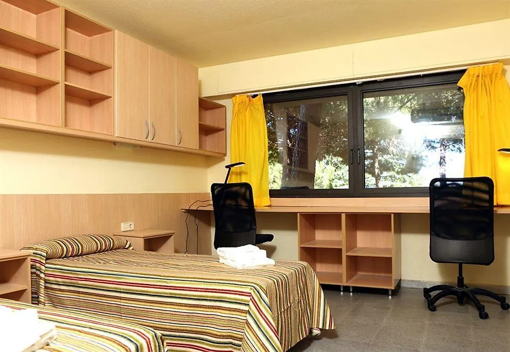 Vila Universitaria Apartament Cerdanyola del Valles Hotel
