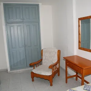 https://apartamentos-san-sebastian.in-canary-islands.com
